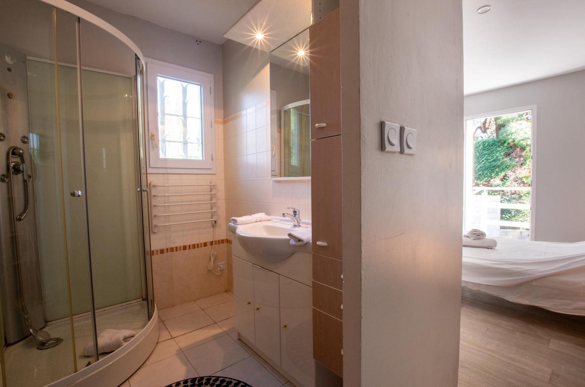 Ibis - Villa Avec Piscine, Jardin Et Parking Arles Kültér fotó